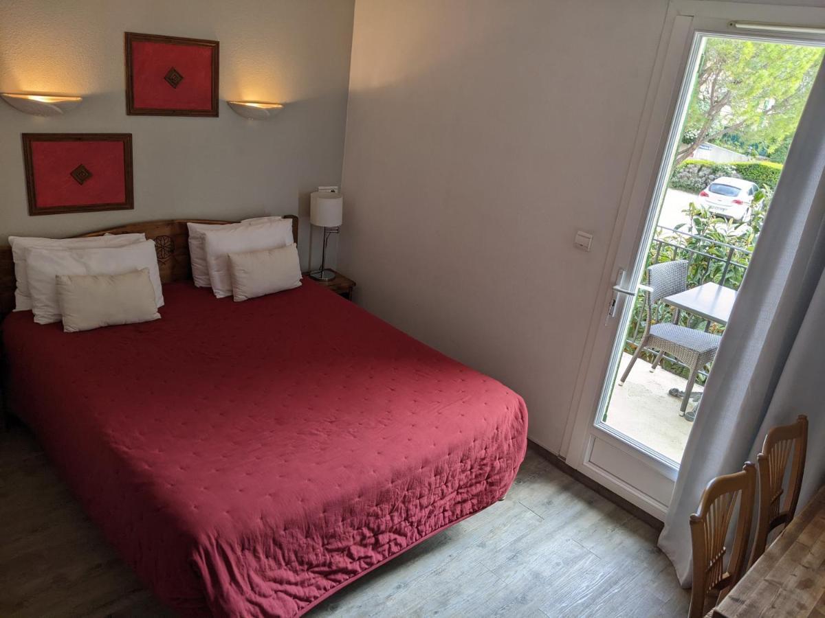 Hotel Le Pradet Vacqueyras Kültér fotó